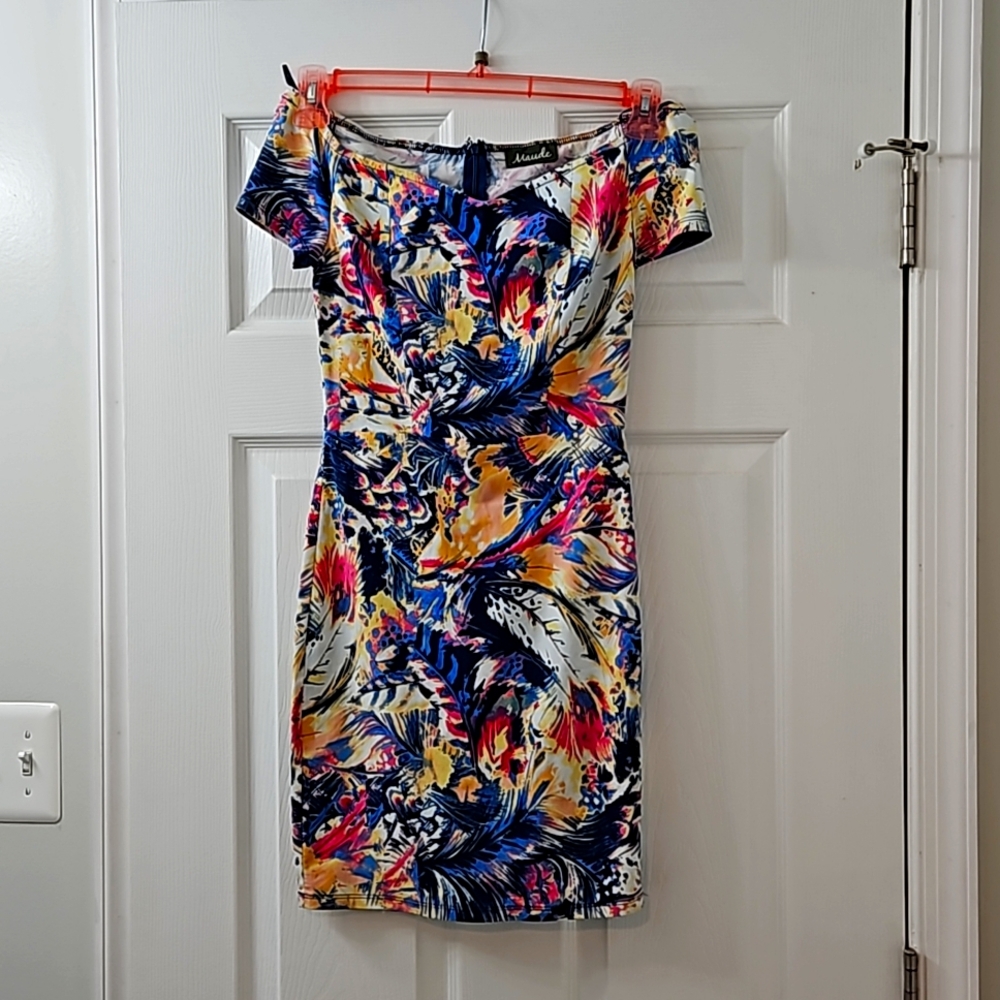 MULTI COLOR short dress. Great for date night or out on the town with friends!!!